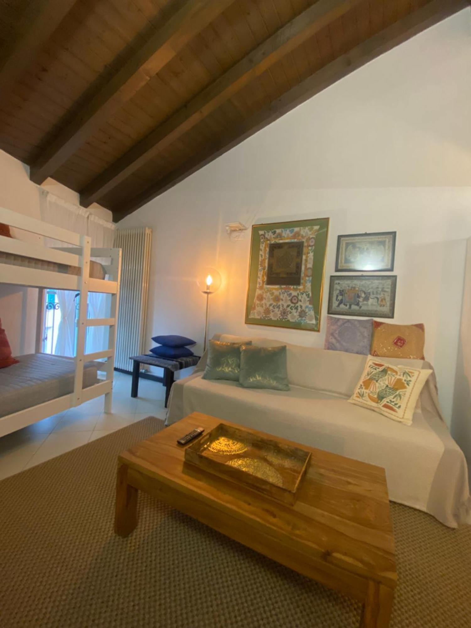 La Mansardina Di San Leonardo Apartman Bergamo Kültér fotó